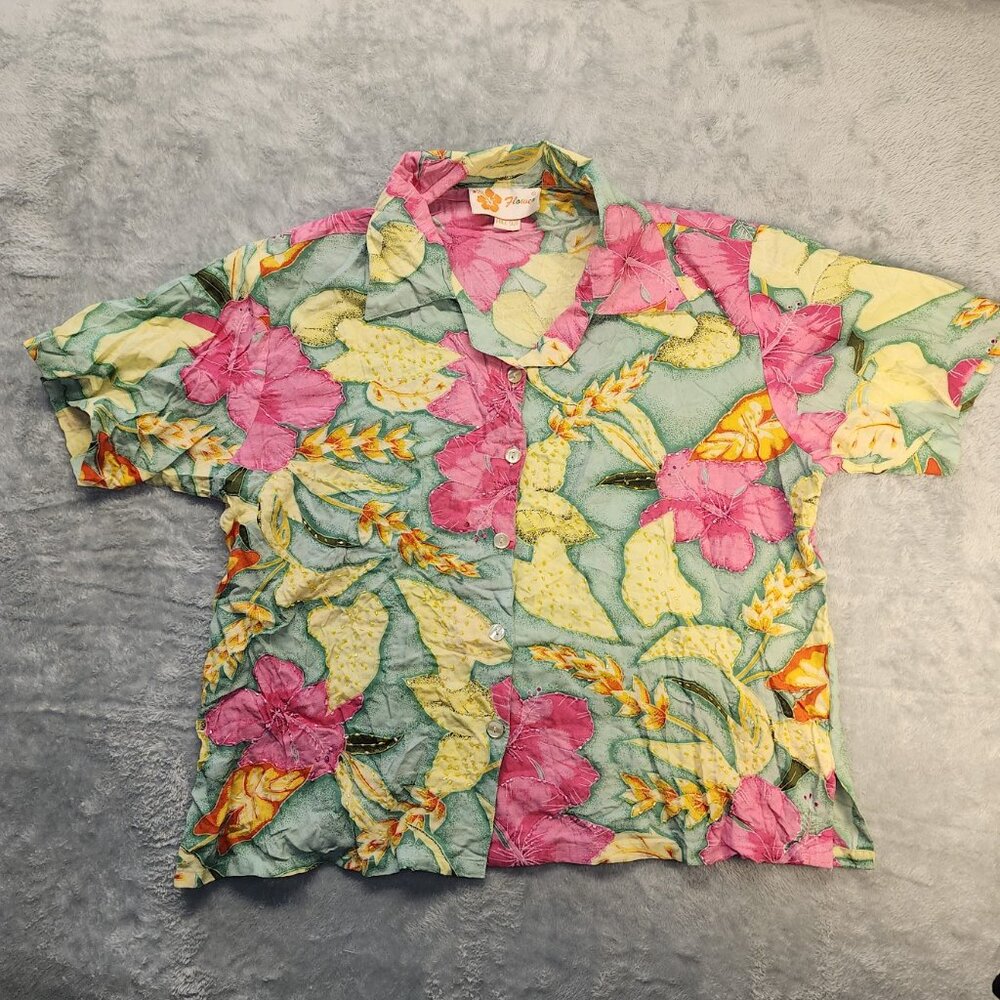 Flower Button Up Light Weight Short Sleeve Top Womens (Free Size\Large) Pink